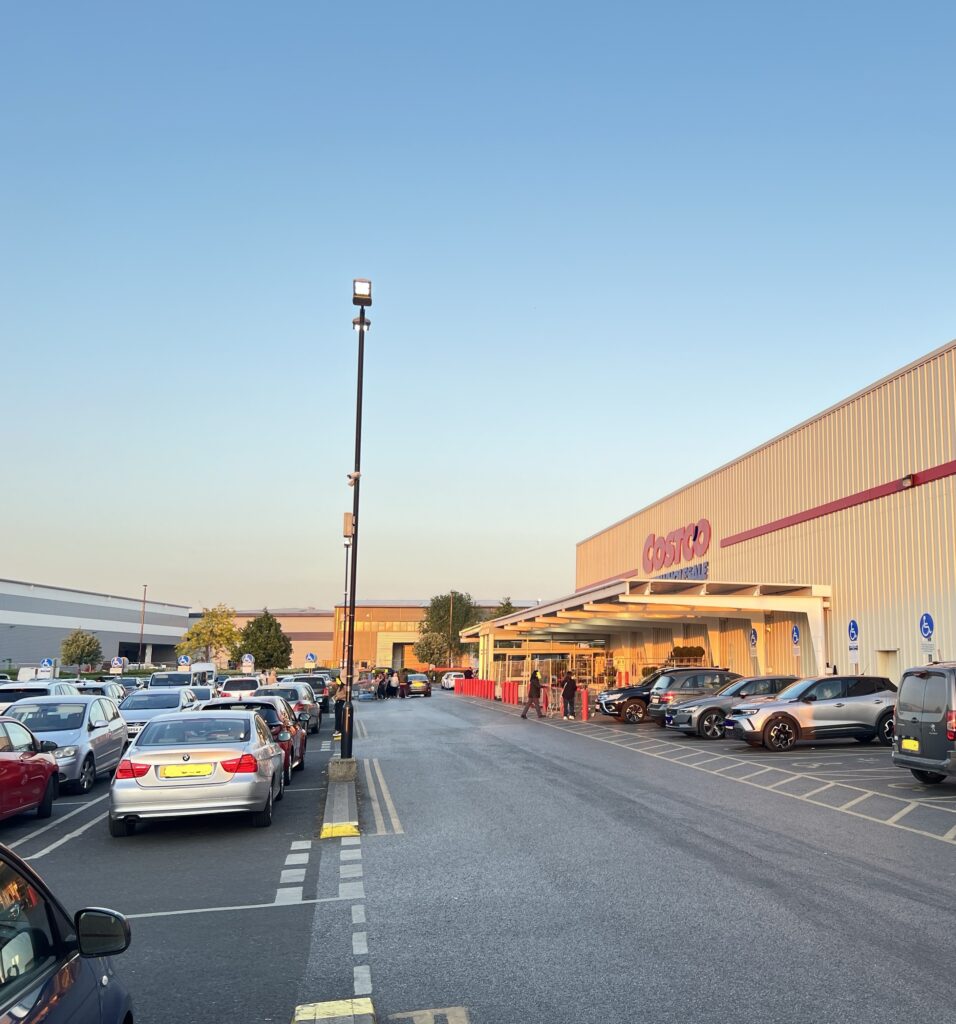 "Costco Hayes London: Poor Customer Service at Exit Checks – Is This Fair?"